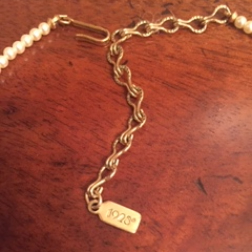 1928 faux pearl necklace and dangle earrings - Picture 3 of 4